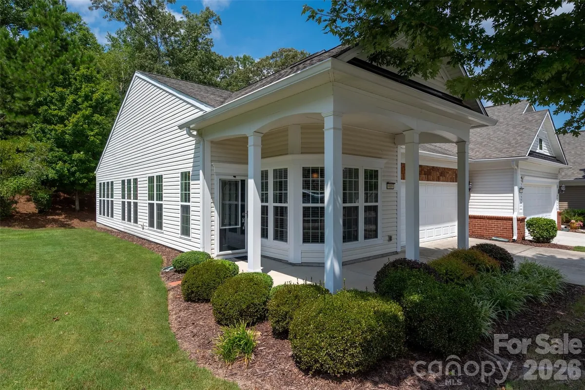 Property Slideshow image 1 of 25 | 9009 smokey hill ln, Fort Mill, SC, 29707