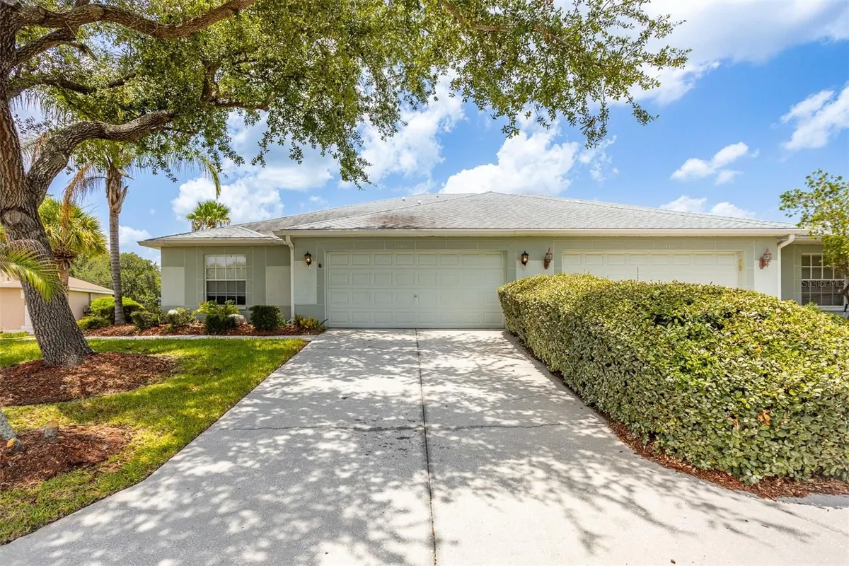 Property Slideshow image 1 of 44 | 29312 marker loop, San Antonio, FL, 33576