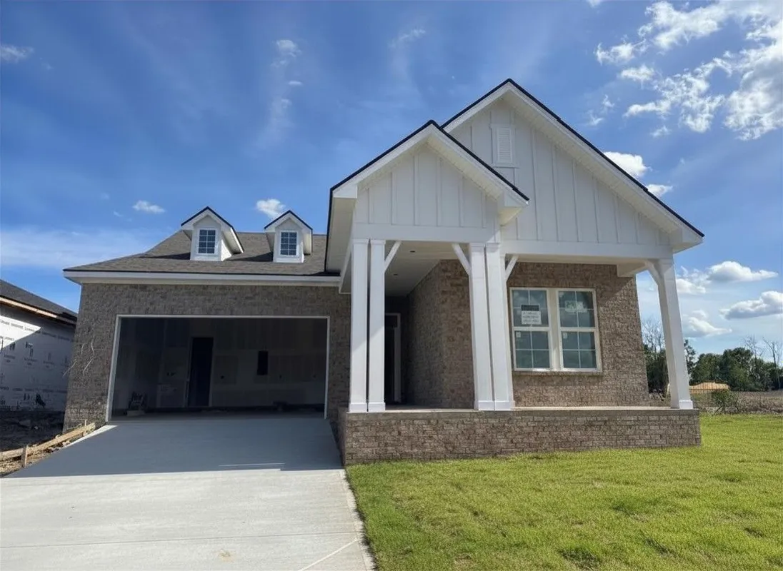 Property Slideshow image 1 of 20 | 200 aspen arch ct, Hermitage, TN, 37076