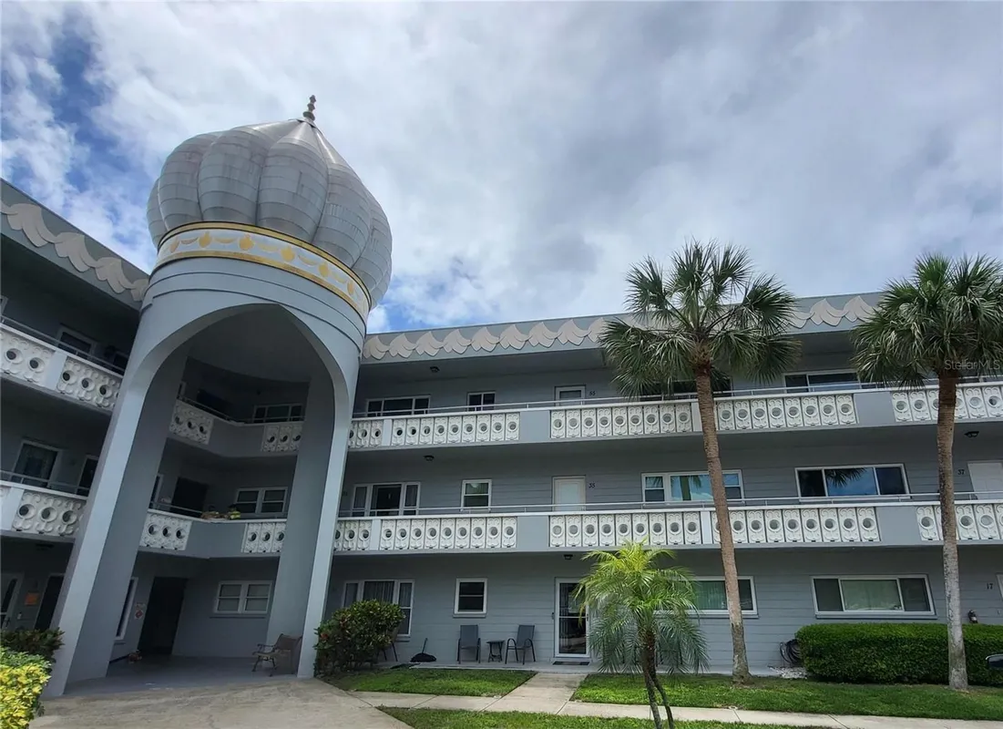 Property Slideshow image 1 of 36 | 2341 haitian dr 55, Clearwater, FL, 33763