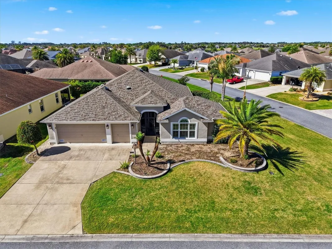 Property Slideshow image 1 of 53 | 1424 walnut way, The Villages, FL, 32163