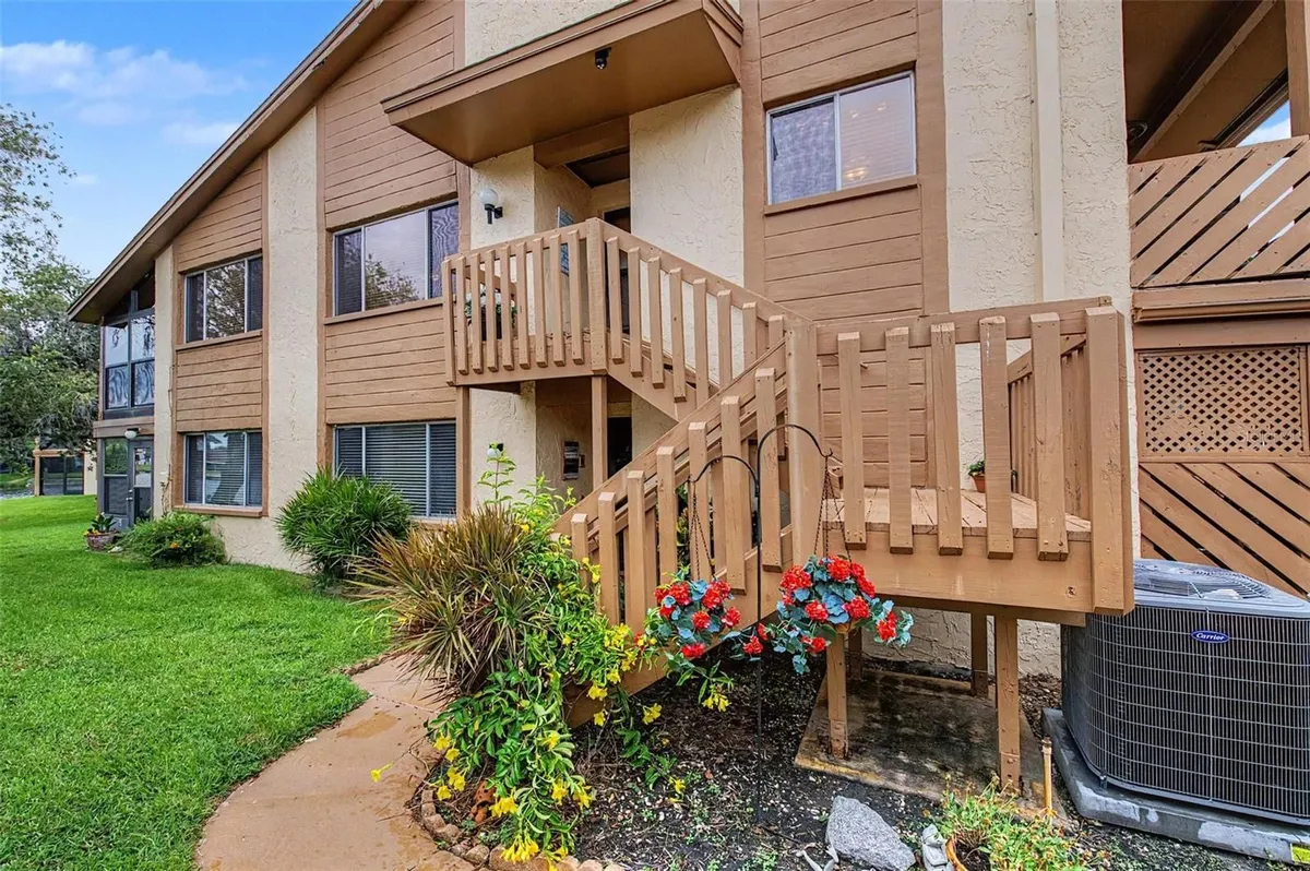 Property Slideshow image 1 of 43 | 4015 davit dr, New Port Richey, FL, 34652