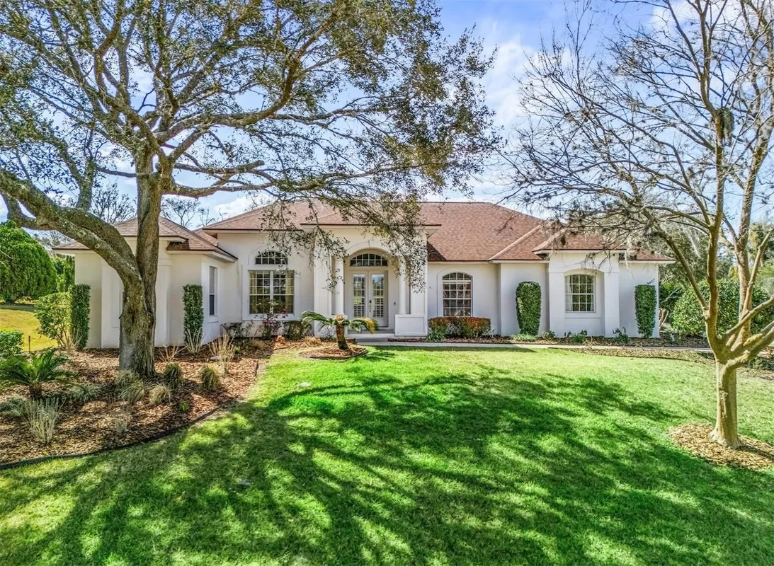 Property Slideshow image 1 of 38 | 39407 treeline dr, Lady Lake, FL, 32159