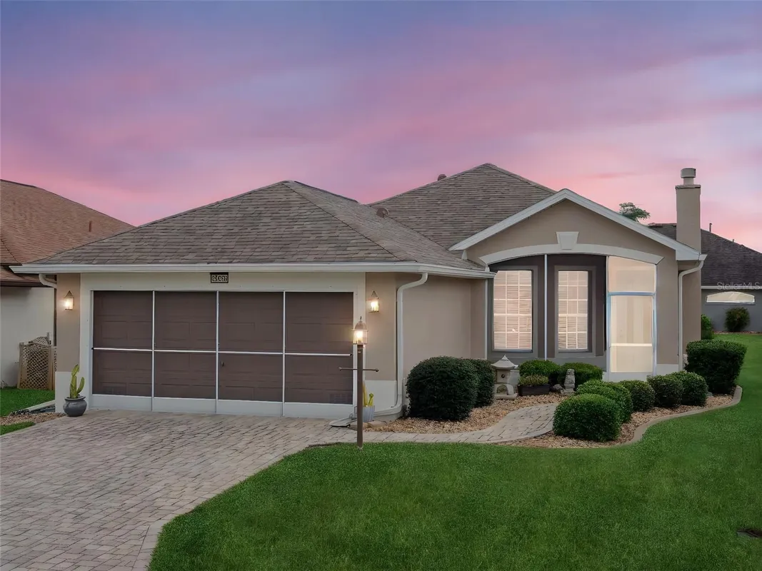 Property Slideshow image 1 of 63 | 21650 stirling pass, Leesburg, FL, 34748