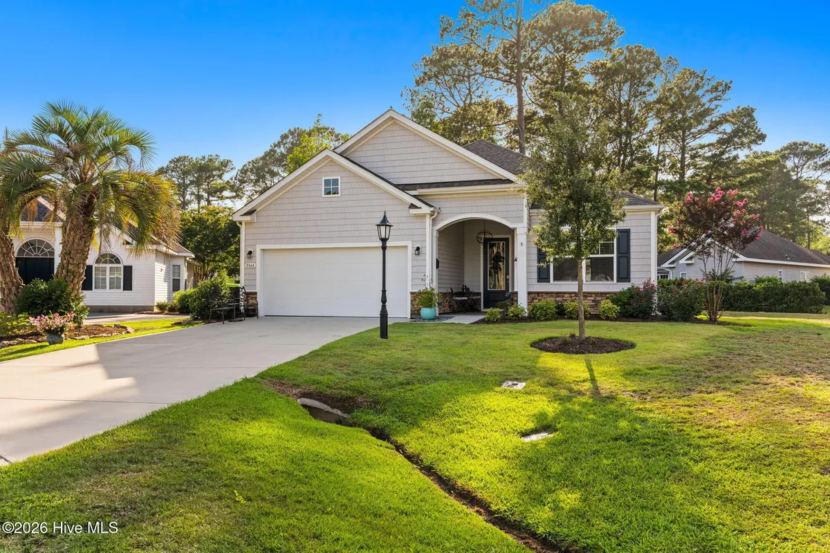 Property Slideshow image 1 of 51 | 8864 lagonia ct, Calabash, NC, 28467