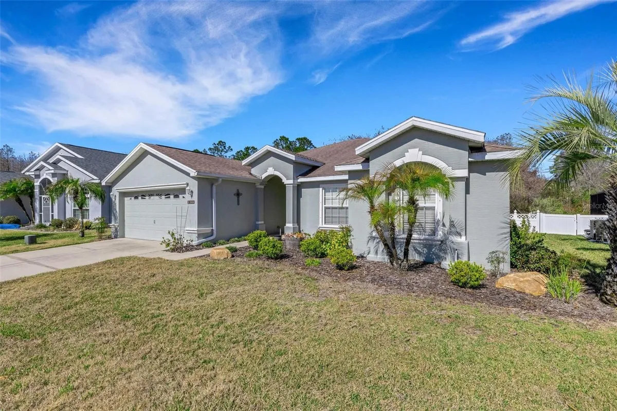 Property Slideshow image 1 of 59 | 3906 whistlewood cir, Lakeland, FL, 33811