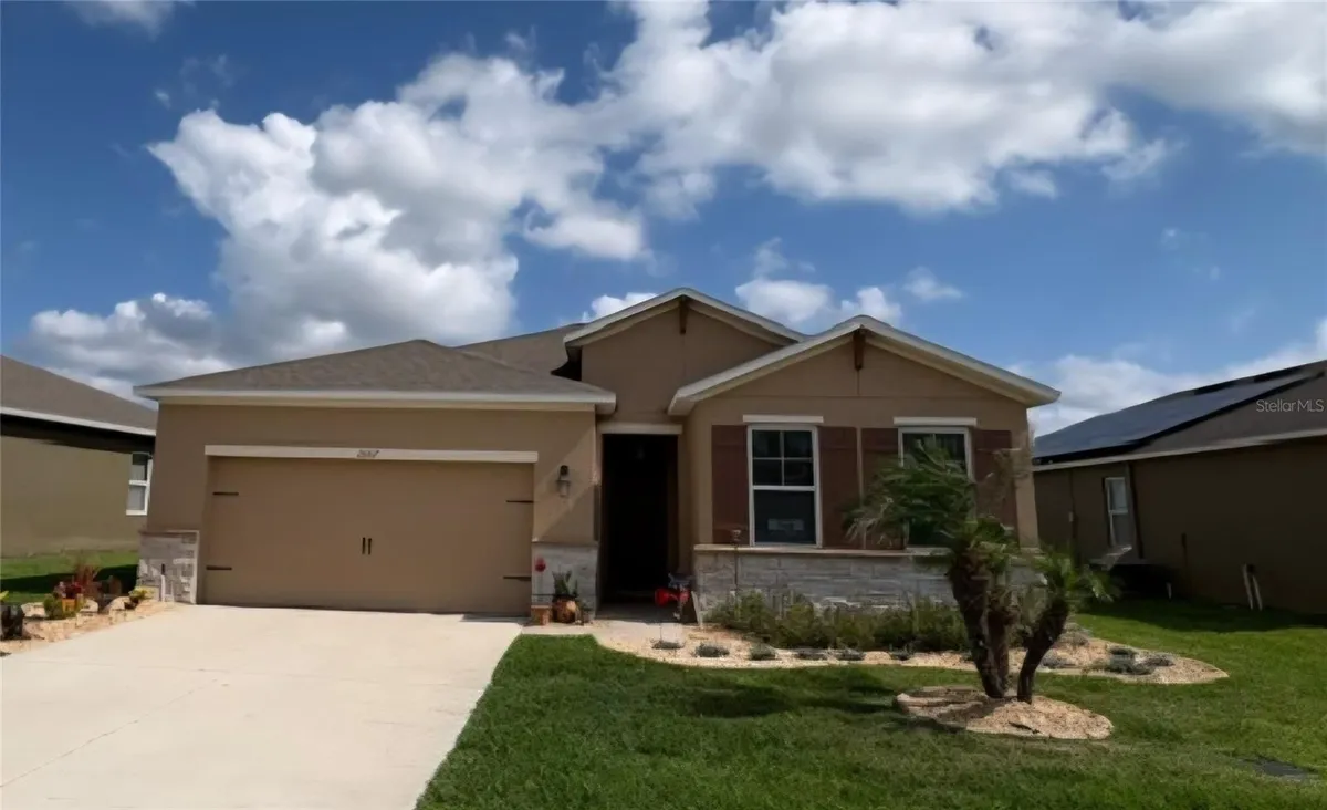 Property Slideshow image 1 of 43 | 2667 canyon crest dr, Lakeland, FL, 33811