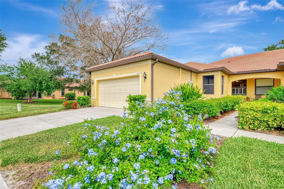 Property Slideshow image 1 of 66 | 20567 cornaro ct, Venice, FL, 34292