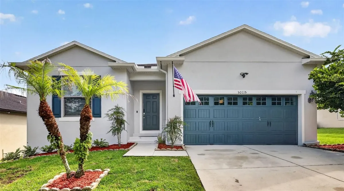 Property Slideshow image 1 of 29 | 30115 cheval st, Mount Dora, FL, 32757