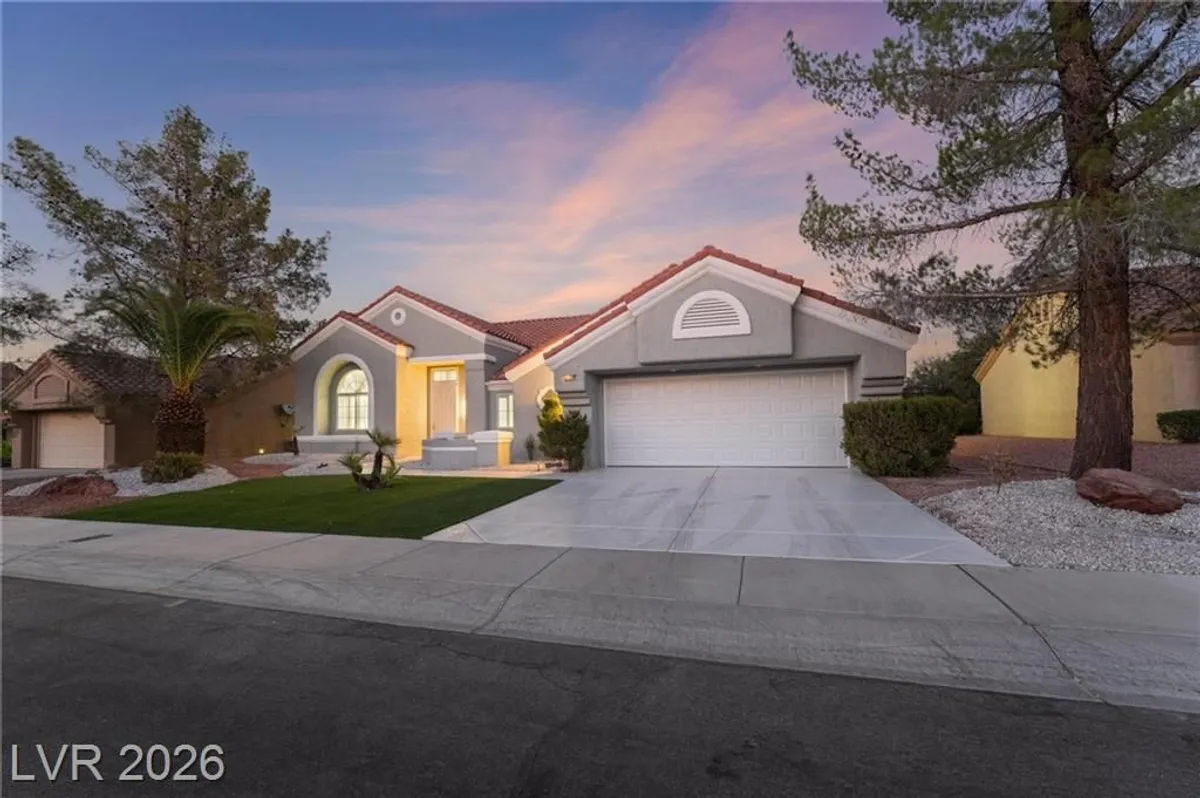Property Slideshow image 1 of 49 | 2528 sunup dr, Las Vegas, NV, 89134