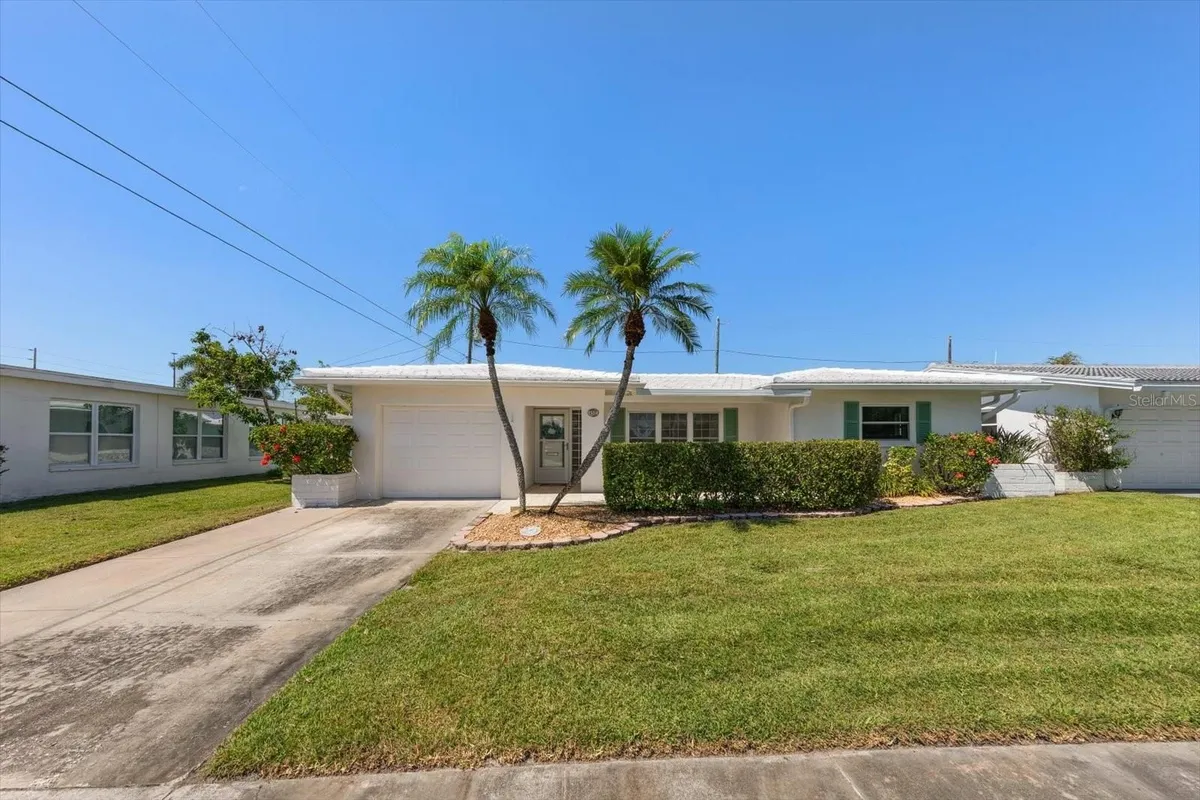 Property Slideshow image 1 of 29 | 4515 98th ter, Pinellas Park, FL, 33782