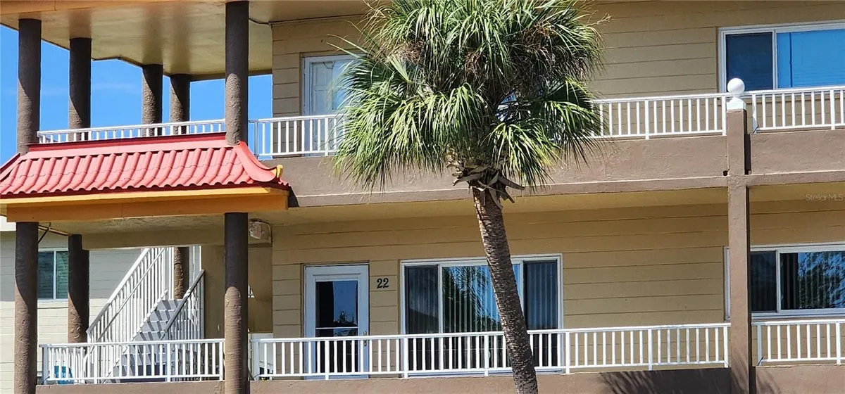 Property Slideshow image 1 of 48 | 2402 ecuadorian way 22, Clearwater, FL, 33763