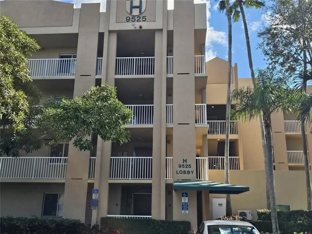 Property Slideshow image 1 of 42 | 9525 weldon cir apt 410, Tamarac, FL, 33321