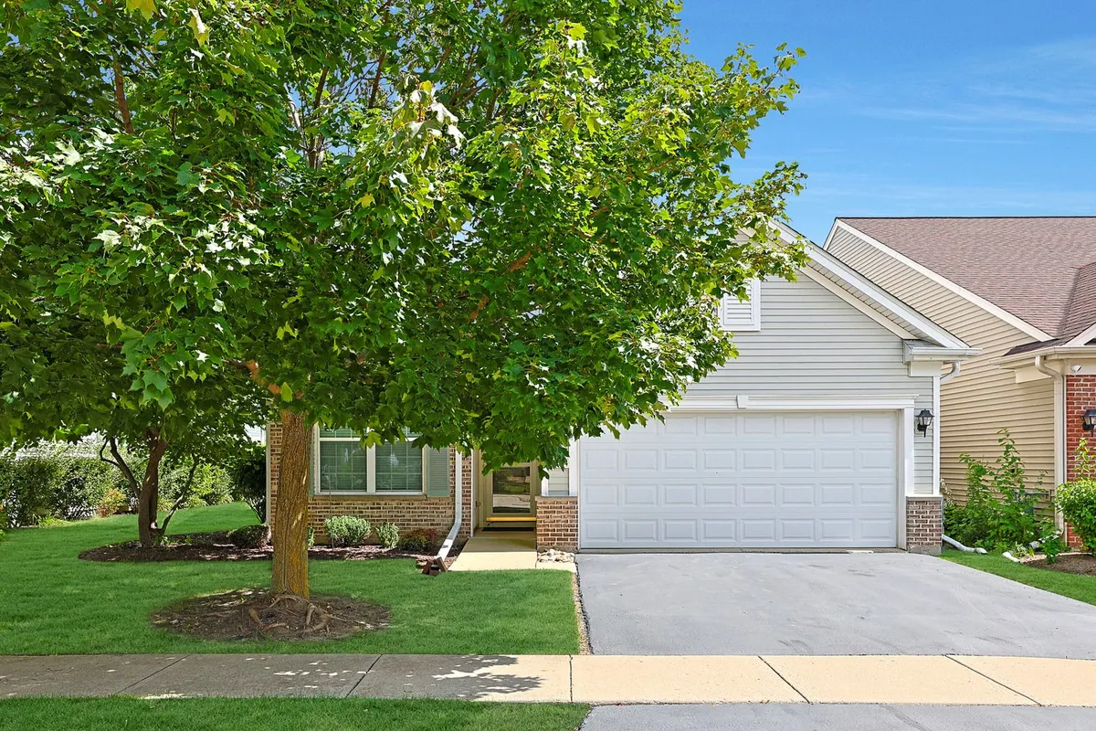 Property Slideshow image 1 of 1 | 12524 castle rock dr, Huntley, IL, 60142