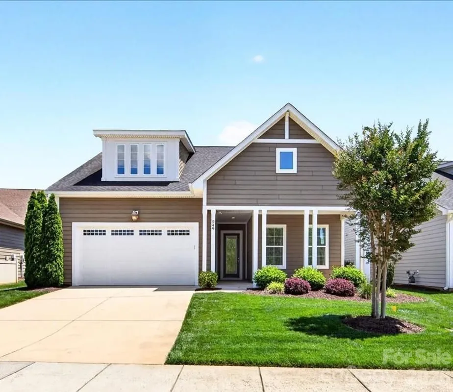 Property Slideshow image 1 of 46 | 249 stone mountain way, Denver, NC, 28037