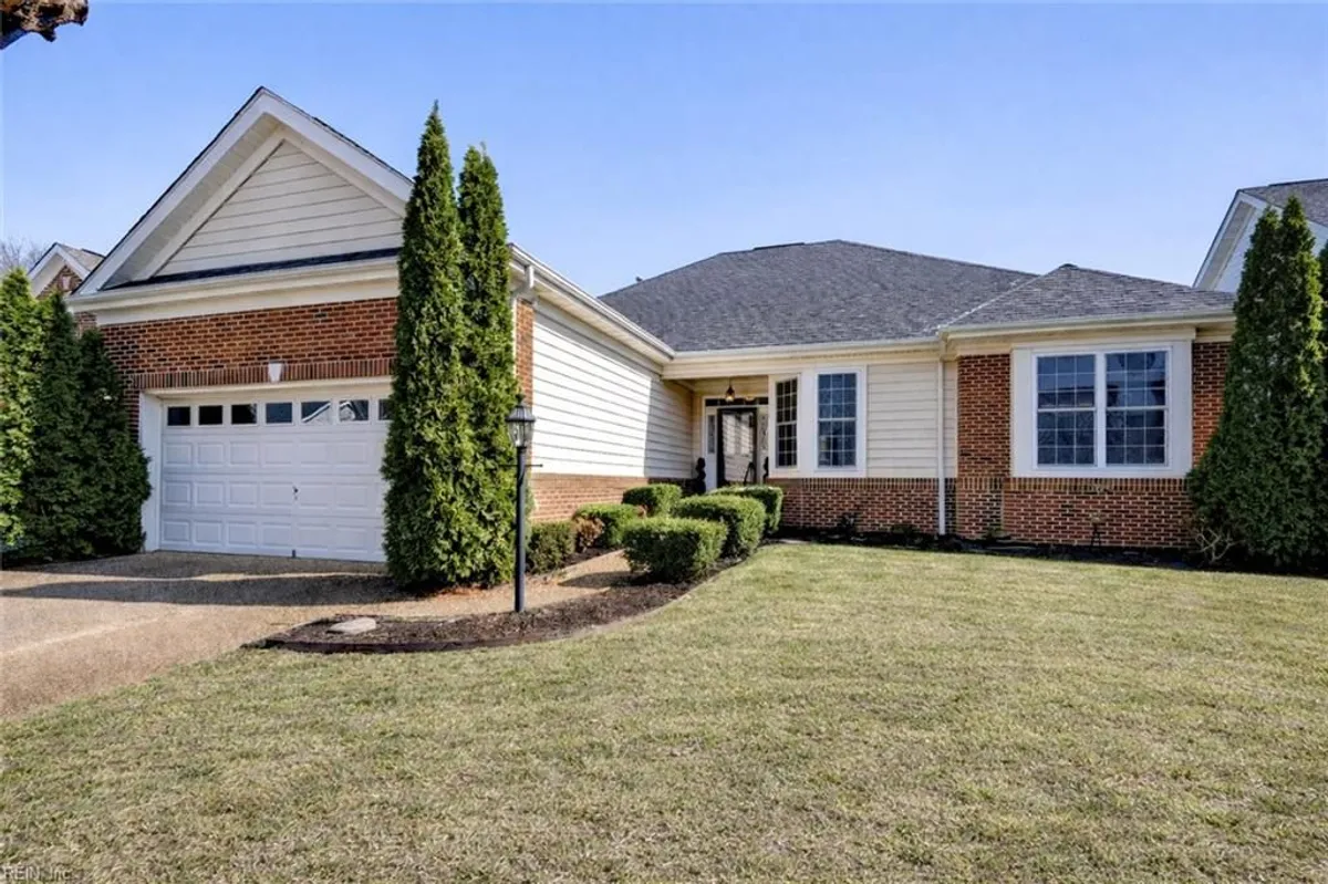 Property Slideshow image 1 of 35 | 6505 lloyds ln, Williamsburg, VA, 23188