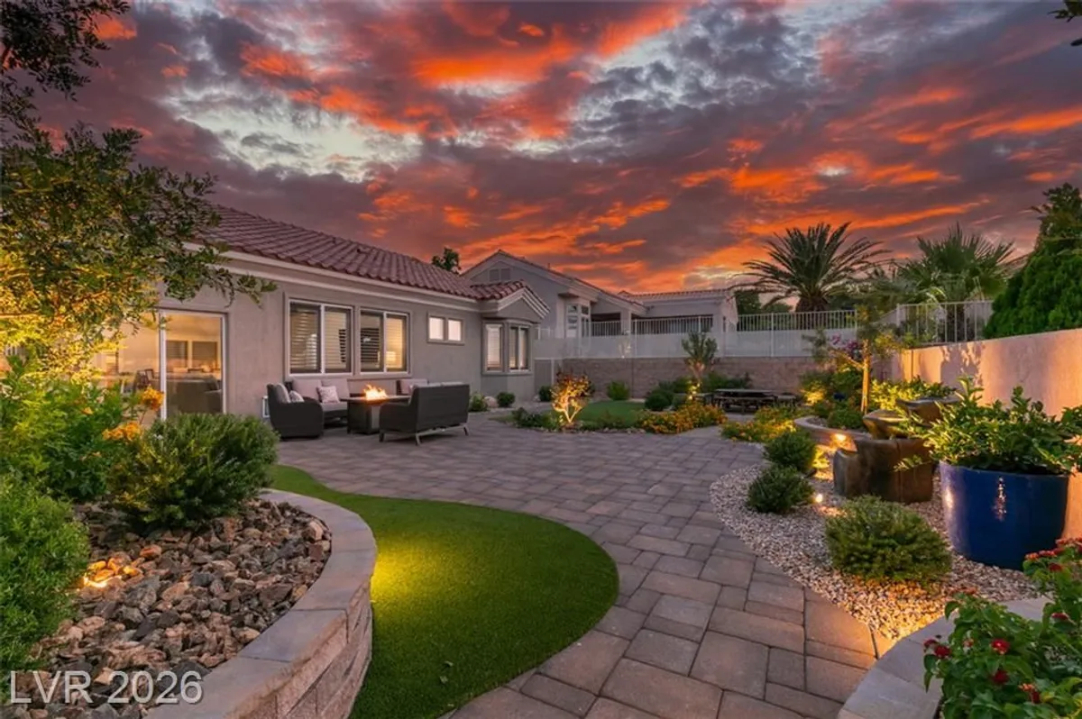 Property Slideshow image 1 of 49 | 10800 heritage hills dr, Las Vegas, NV, 89134