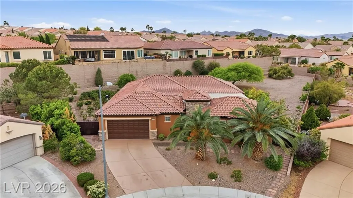 Property Slideshow image 1 of 61 | 2201 hudson falls ct, Henderson, NV, 89044
