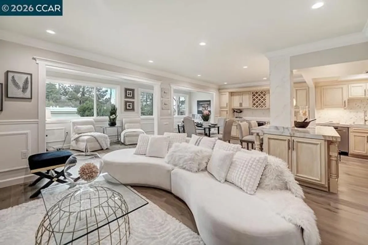 Property Slideshow image 1 of 51 | 2601 pine knoll dr 8, Walnut Creek, CA, 94595
