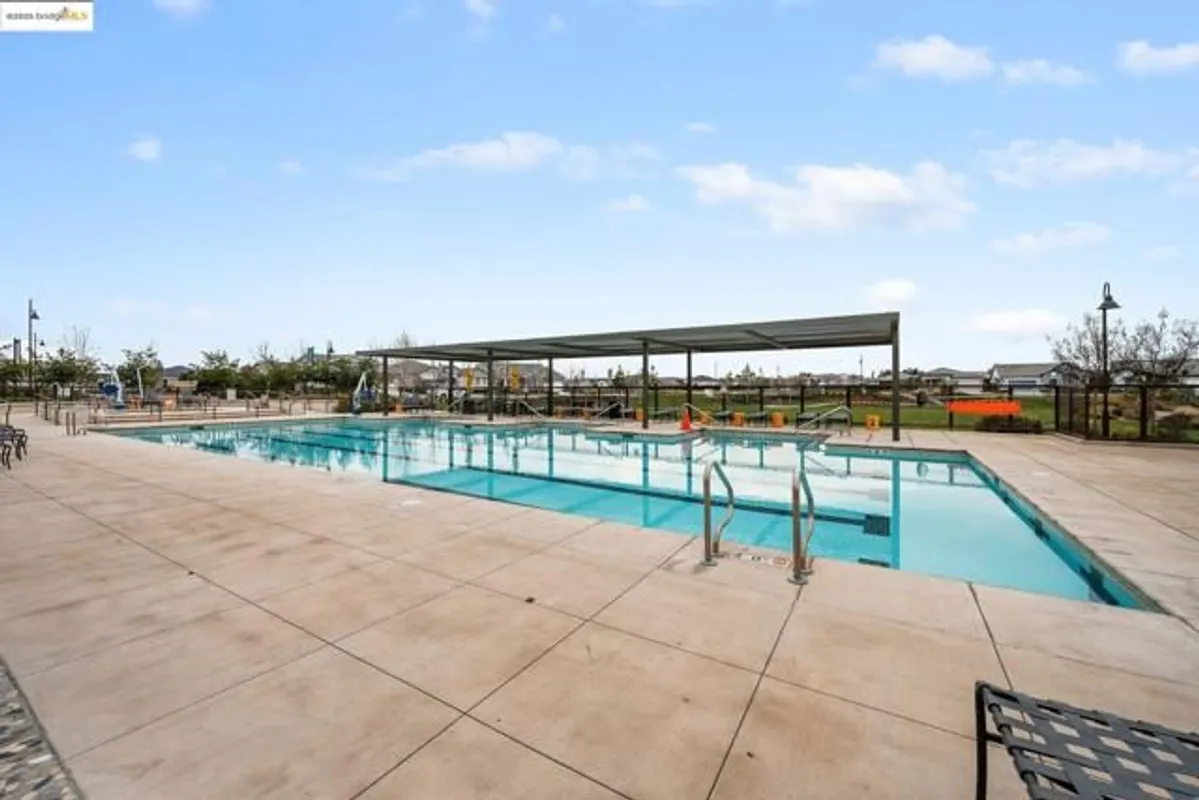 Property Slideshow image 1 of 22 | 1052 camborne dr, Manteca, CA, 95336