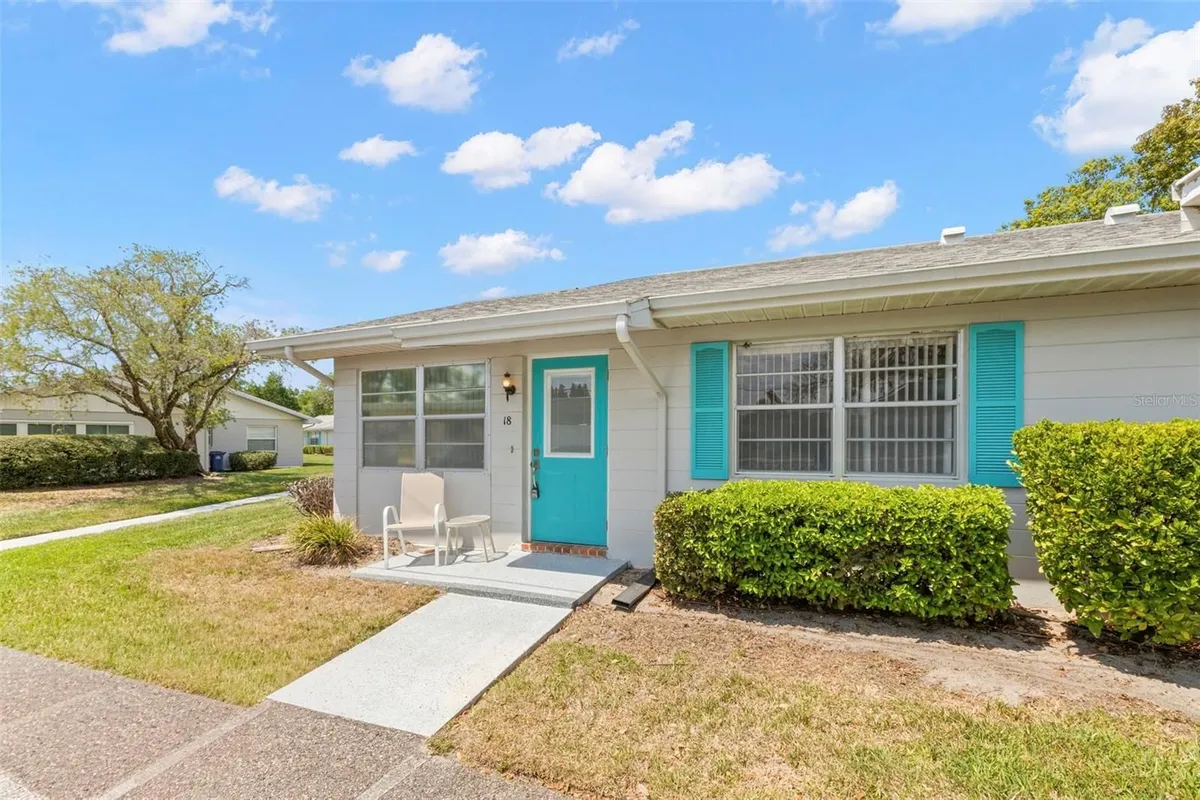 Property Slideshow image 1 of 41 | 401 de grasse pl 18, Sun City Center, FL, 33573