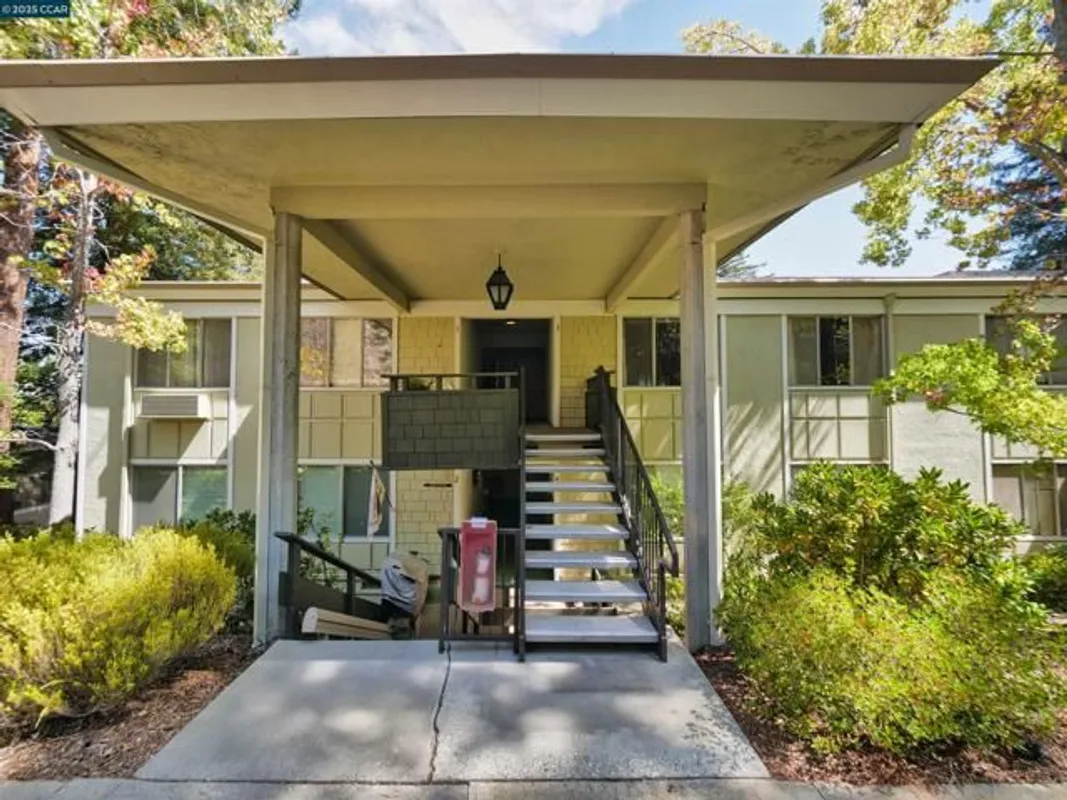 Property Slideshow image 1 of 60 | 1413 ptarmigan dr 3, Walnut Creek, CA, 94595