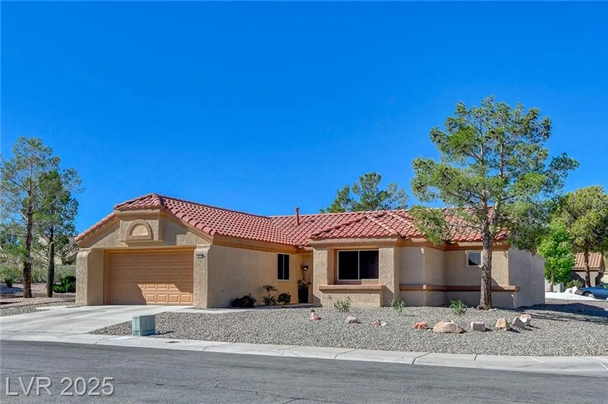Property Slideshow image 1 of 42 | 9037 grayling dr, Las Vegas, NV, 89134
