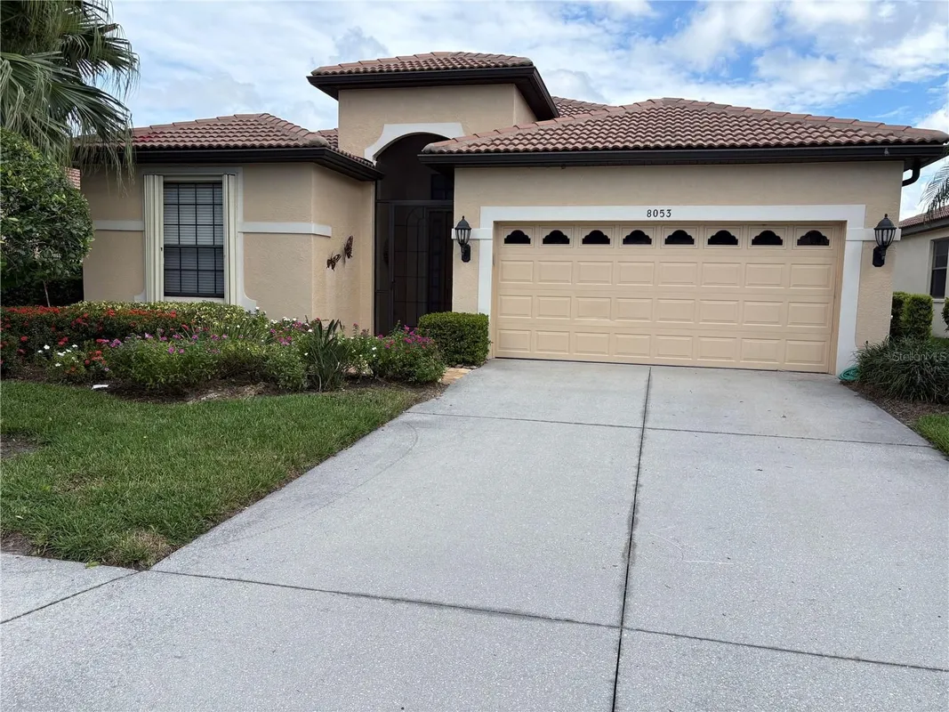 Property Slideshow image 1 of 2 | 8053 stirling falls cir, Sarasota, FL, 34243
