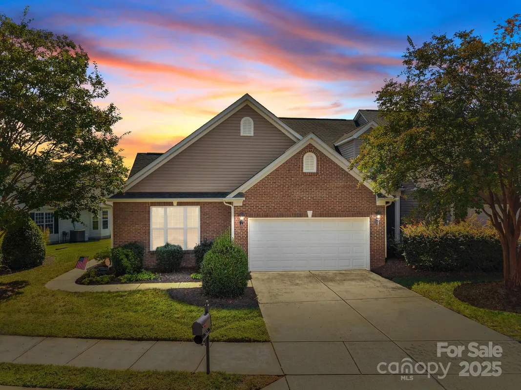 Property Slideshow image 1 of 44 | 253 garnet ct, Fort Mill, SC, 29708