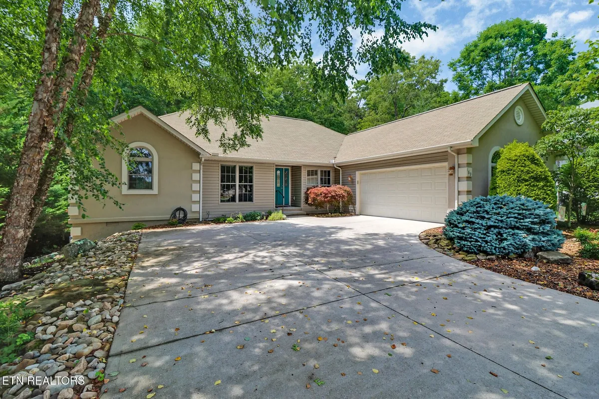 Property Slideshow image 1 of 46 | 169 forest view dr, Crossville, TN, 38558