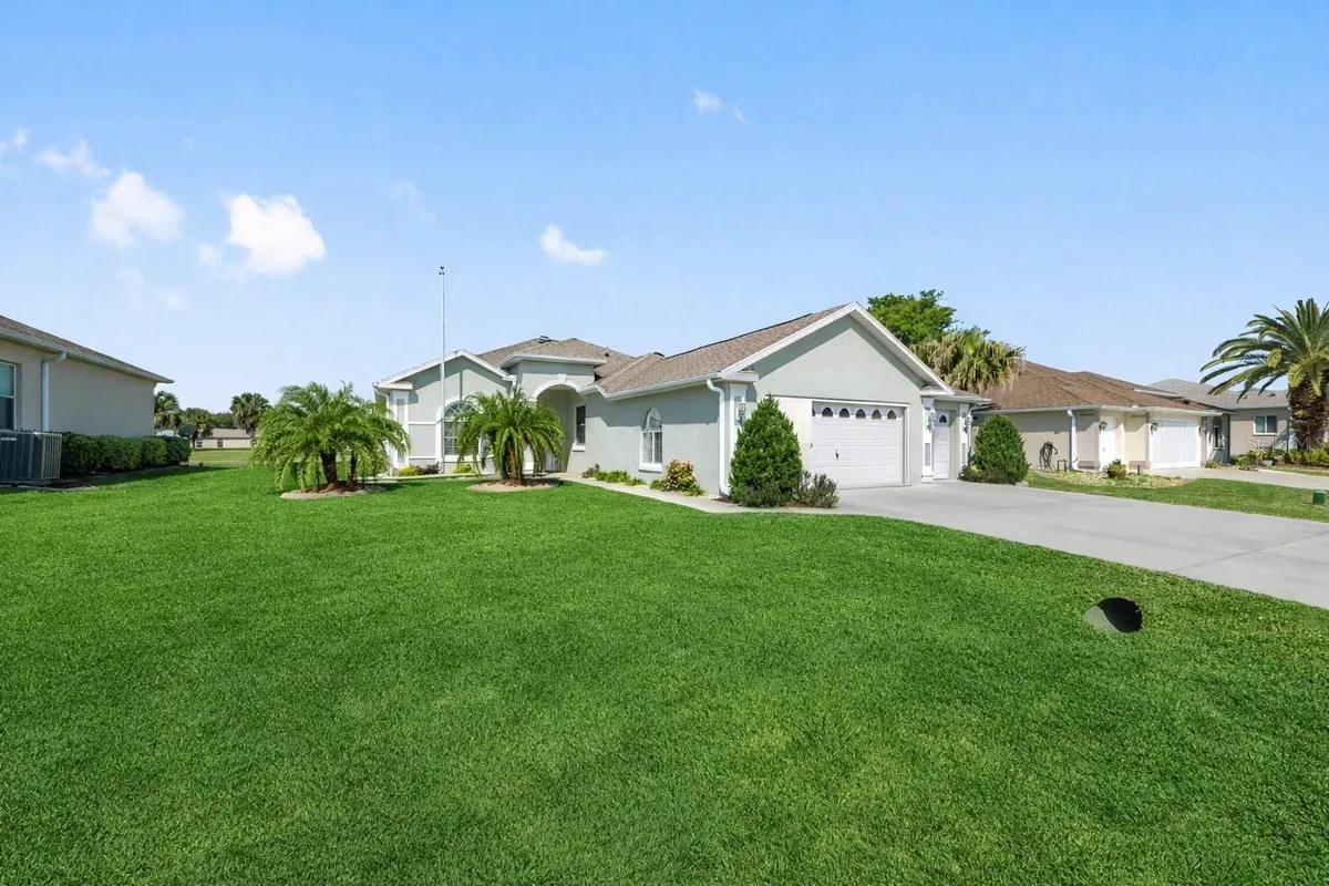 Property Slideshow image 1 of 36 | 5751 nw 25th loop, Ocala, FL, 34482