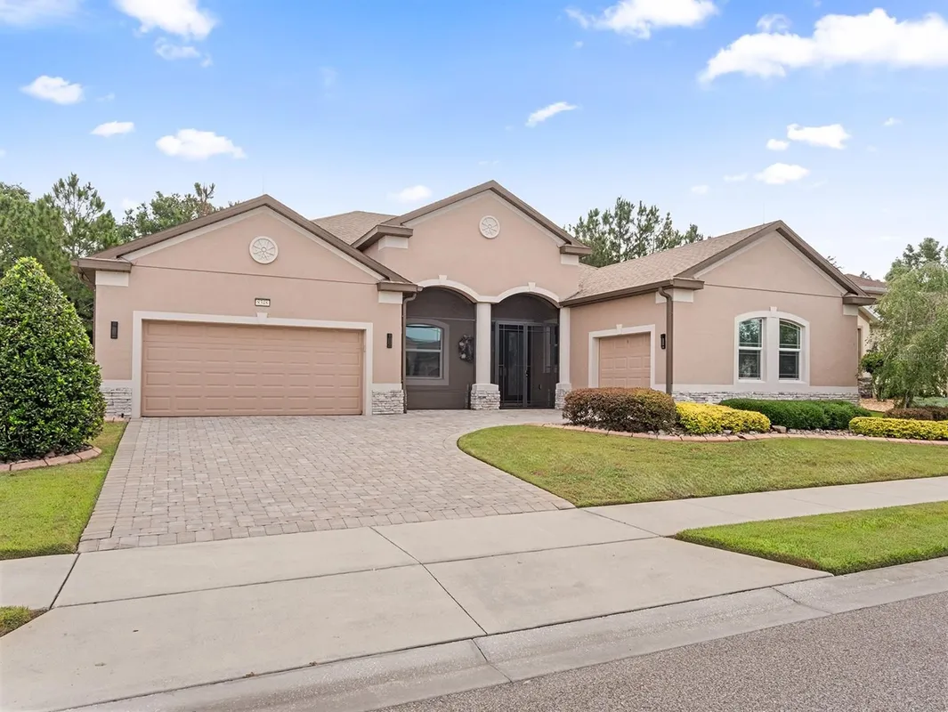 Property Slideshow image 1 of 53 | 8348 bridgeport bay cir, Mount Dora, FL, 32757