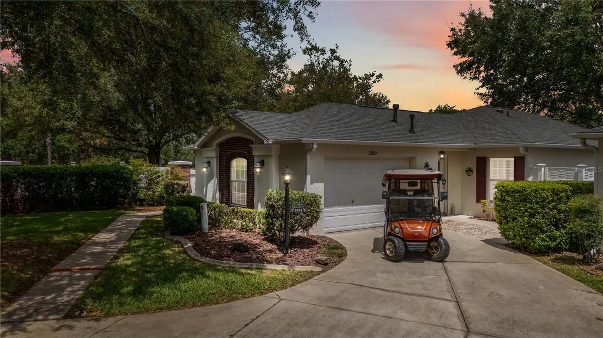 Property Slideshow image 1 of 28 | 2981 fair oak ter, The Villages, FL, 32162