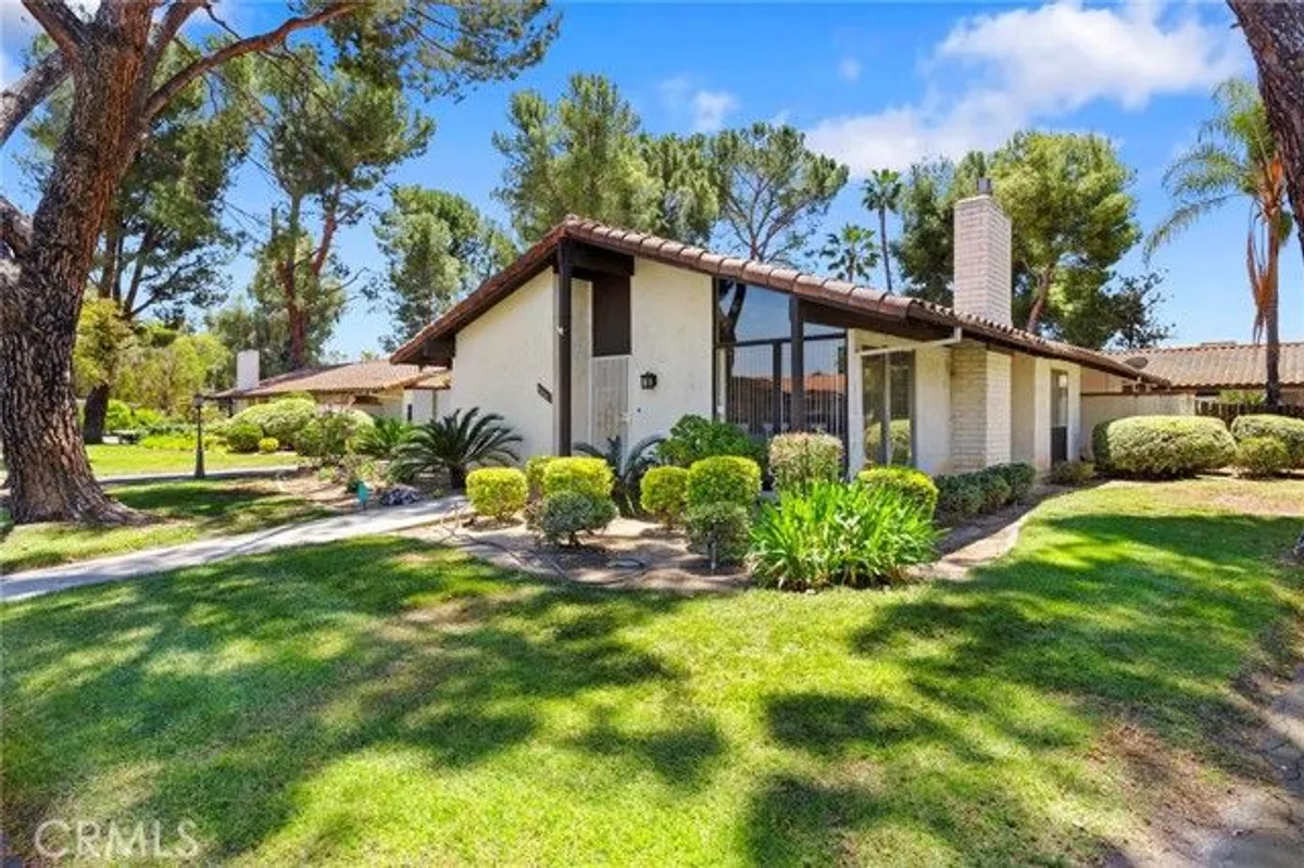 Property Slideshow image 1 of 29 | 1461 seven hls, Hemet, CA, 92545