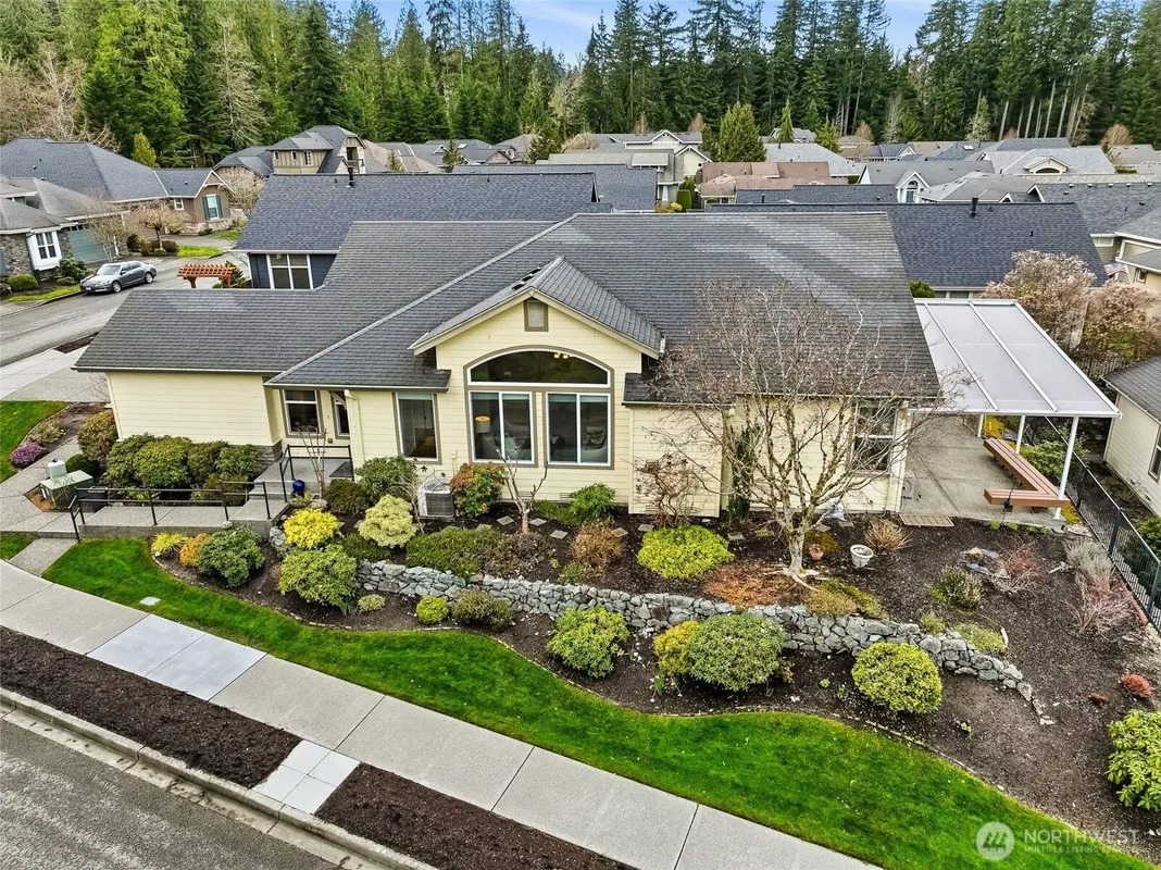 Property Slideshow image 1 of 38 | 22926 ne 132nd st, Redmond, WA, 98053