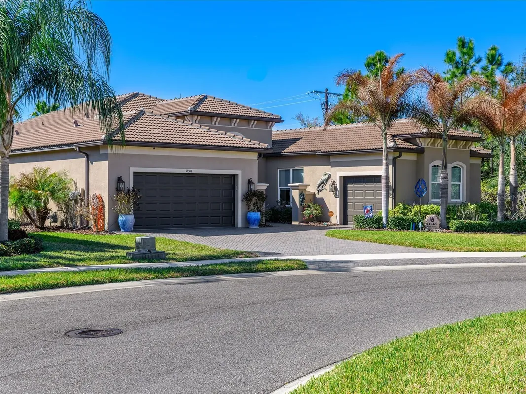 Property Slideshow image 1 of 80 | 15303 valencia del sol st, Wimauma, FL, 33598