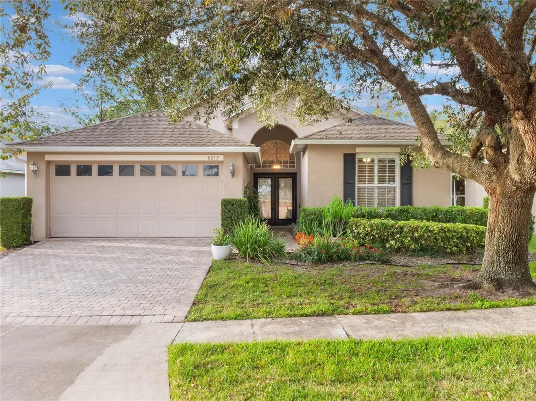 Property Slideshow image 1 of 46 | 8019 arcadian ct, Mount Dora, FL, 32757