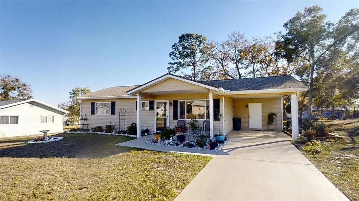 Property Slideshow image 1 of 41 | 8368 sw 105th pl, Ocala, FL, 34481