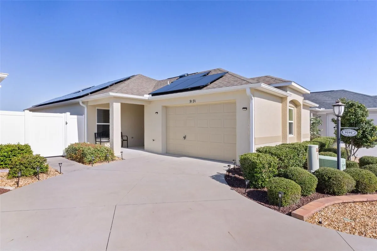 Property Slideshow image 1 of 58 | 9191 se 166th sprung ln, The Villages, FL, 32162