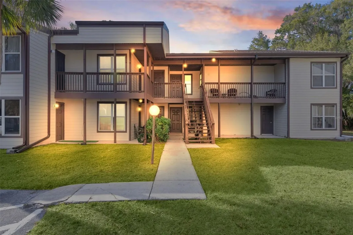 Property Slideshow image 1 of 41 | 15104 sandalwood dr # 104, Wildwood, FL, 34785