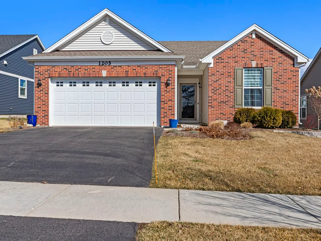 Property Slideshow image 1 of 18 | 1205 ardmoor dr, Crystal Lake, IL, 60012
