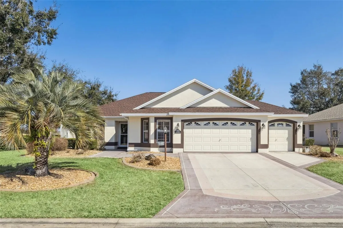 Property Slideshow image 1 of 70 | 17194 se 85th willowick cir, The Villages, FL, 32162