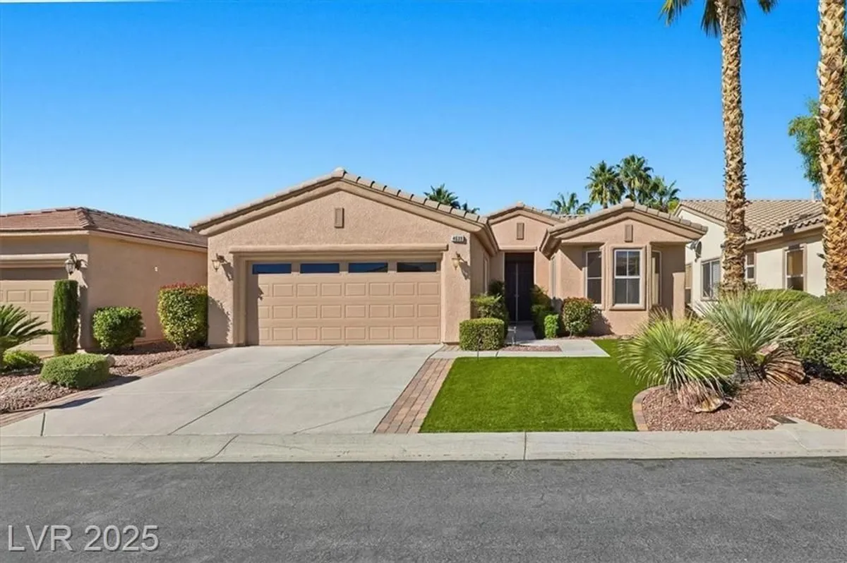 Property Slideshow image 1 of 45 | 4639 denaro dr, Las Vegas, NV, 89135