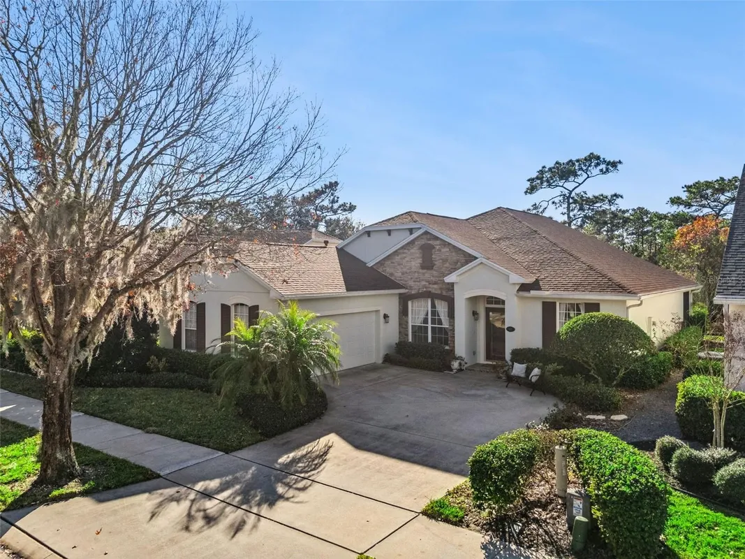 Property Slideshow image 1 of 51 | 102 avenham dr, Deland, FL, 32724