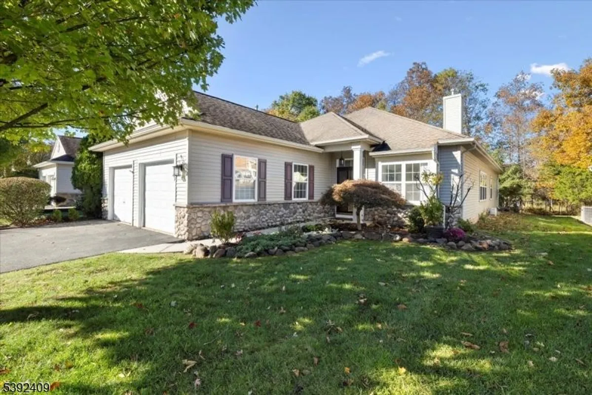 Property Slideshow image 1 of 37 | 29 daulton dr, Somerset, NJ, 08873