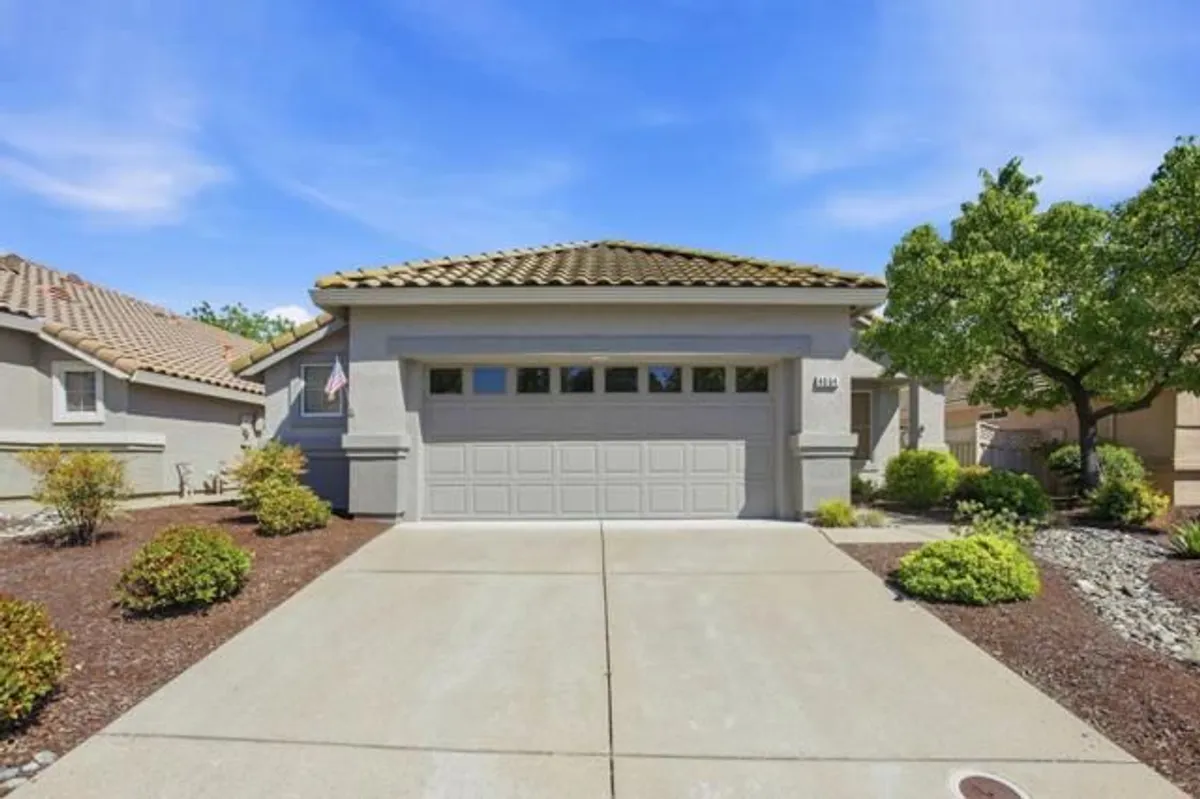 Property Slideshow image 1 of 33 | 4064 rose crk, Roseville, CA, 95747