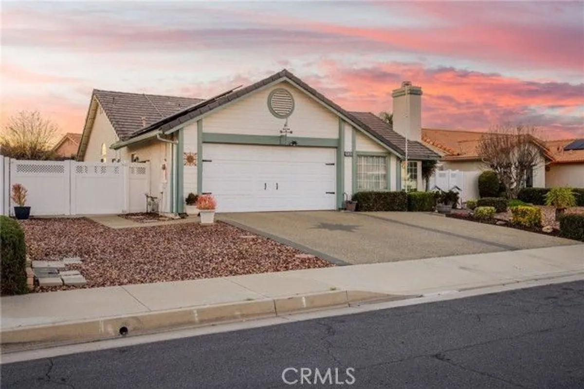 Property Slideshow image 1 of 34 | 29383 lake forest dr, Menifee, CA, 92586