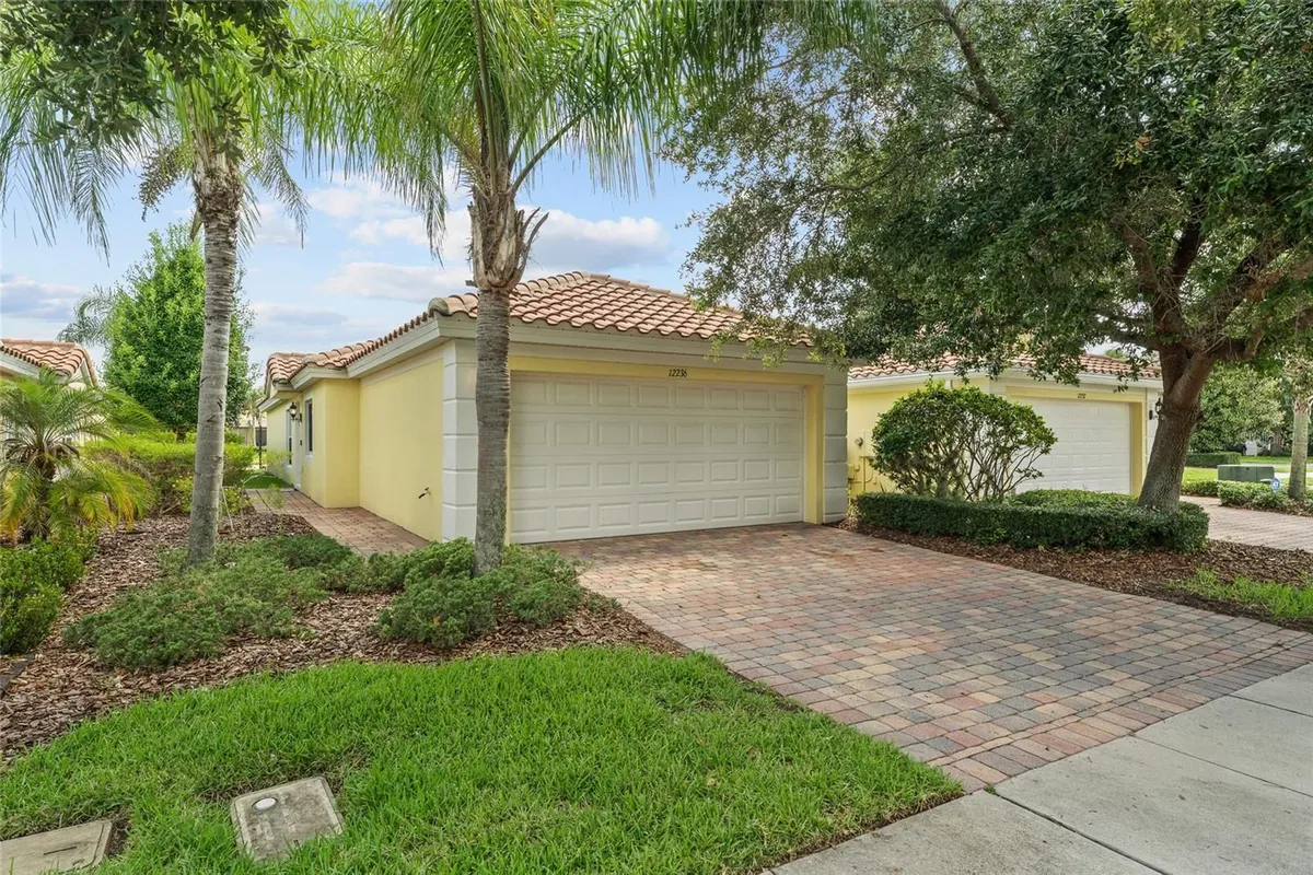 Property Slideshow image 1 of 37 | 12236 pescara ln, Orlando, FL, 32827