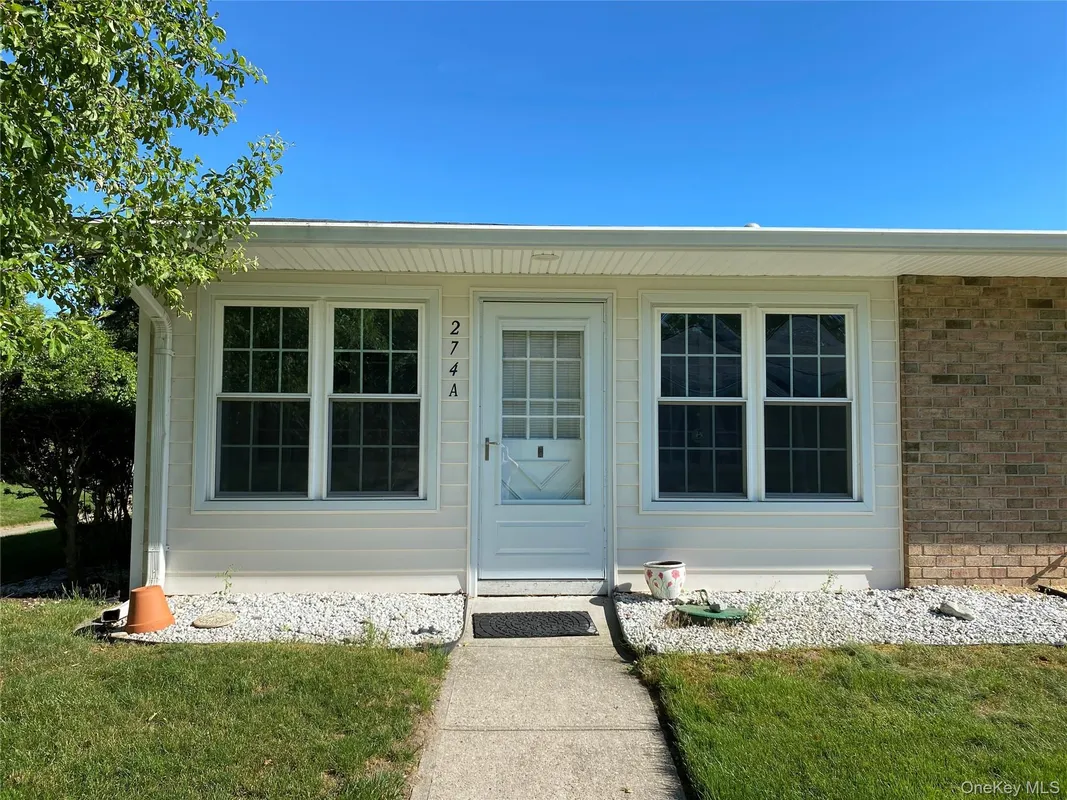 Property Slideshow image 1 of 35 | 274 berwick ct a, Brookhaven, NY, 11961