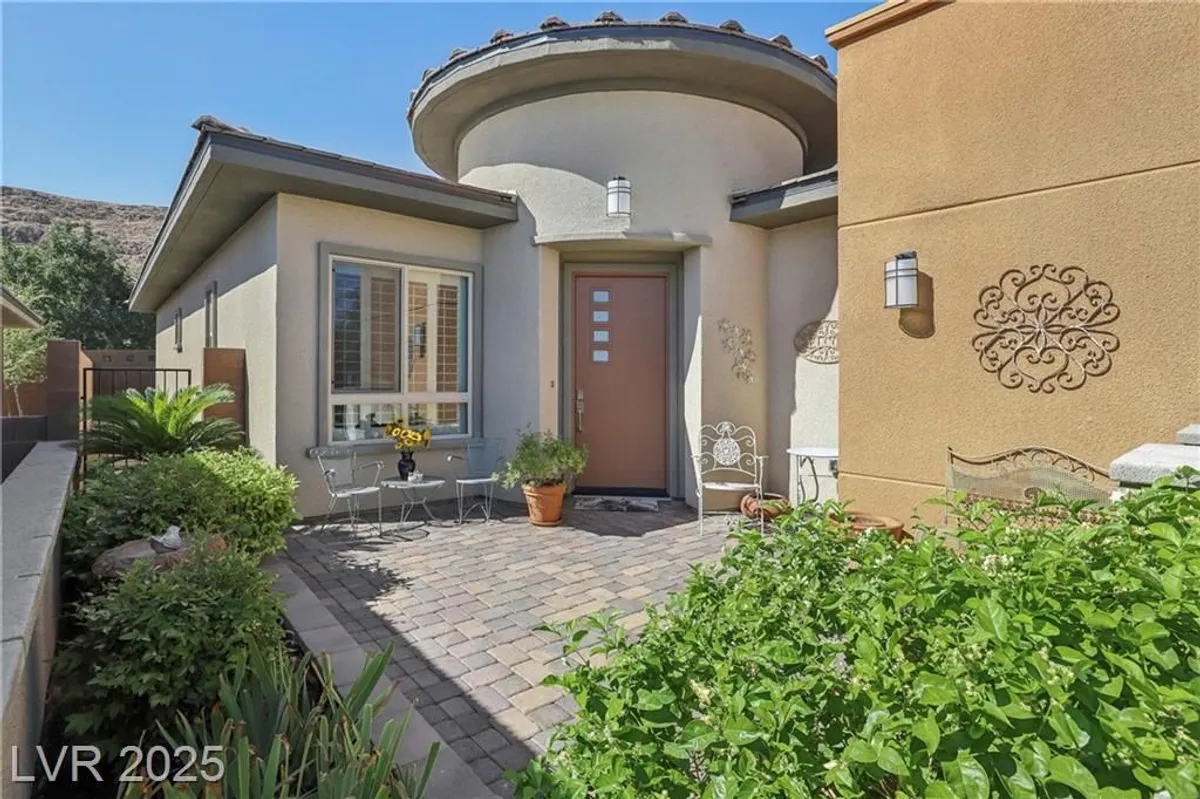 Property Slideshow image 1 of 87 | 10057 regency canyon way, Las Vegas, NV, 89148